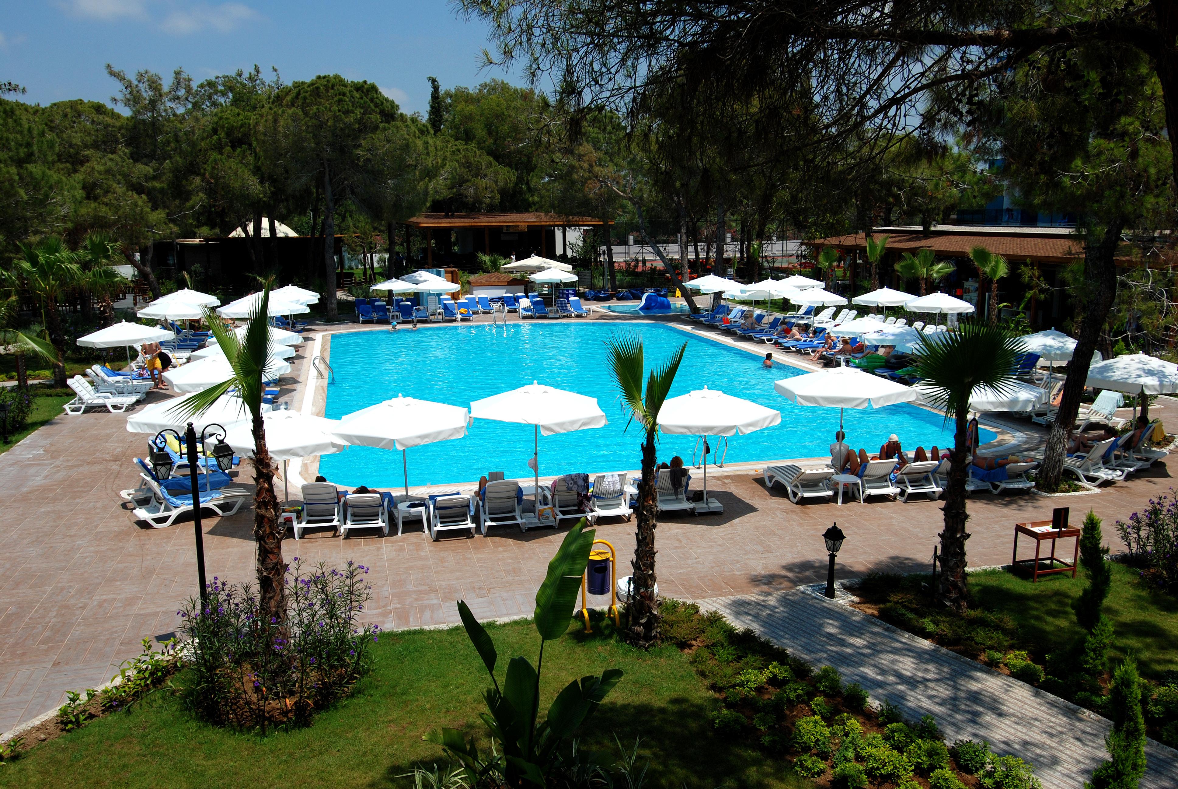 Maya World Hotel All Inclusive Side Exterior photo