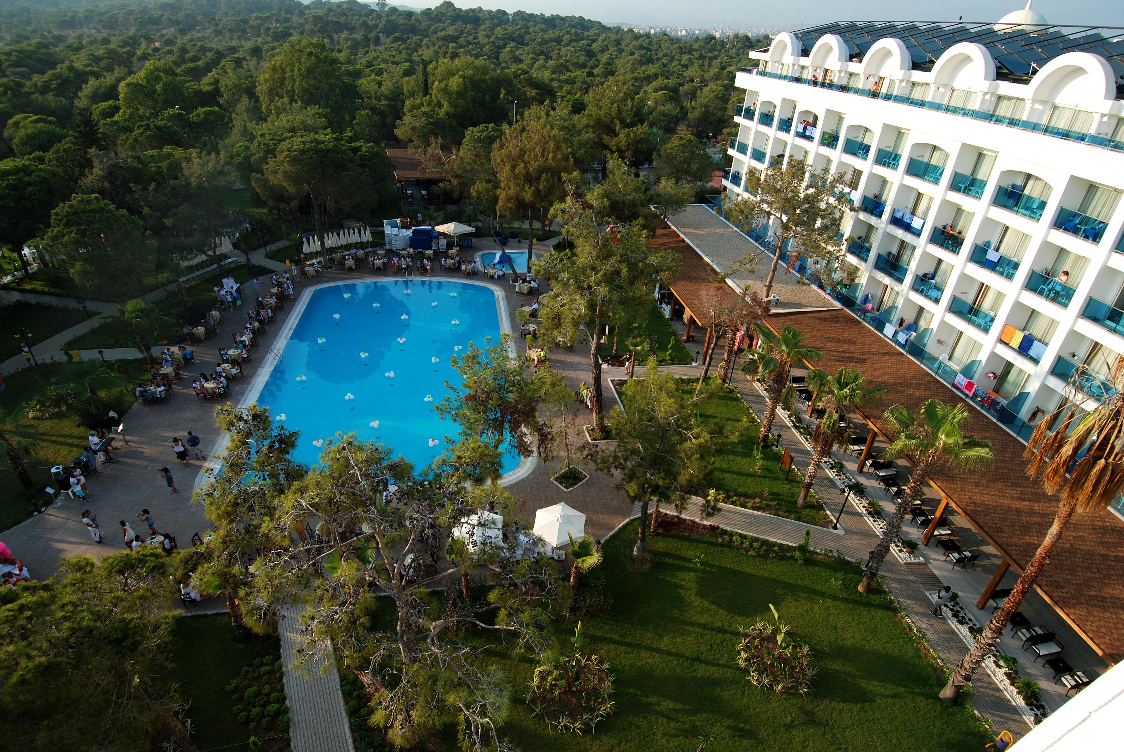 Maya World Hotel All Inclusive Side Exterior photo